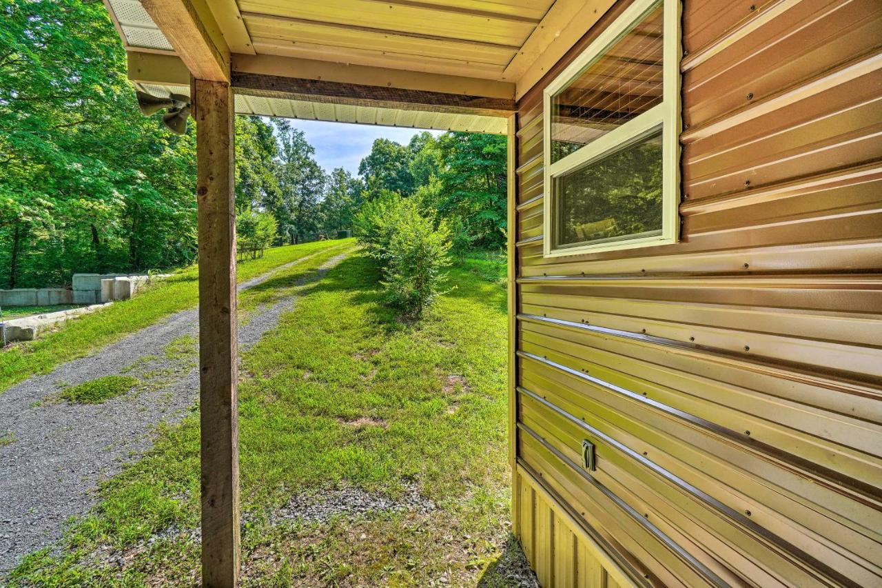 Peaceful Decatur Cabin With Grill And Fire Pit! Exterior photo